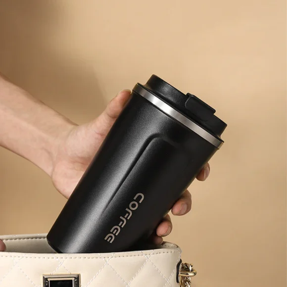 Stainless steel smart coffee mug with LED temperature display, 510ml vacuum insulated travel mug with flip sipper lid, leakproof and BPA-free, ideal for office, car, or gifting