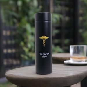 Personalized stainless steel vacuum insulated bottle with smart temperature display, 500ml leakproof BPA-free flask for hot and cold drinks, ideal for gym, office, travel, and gifting